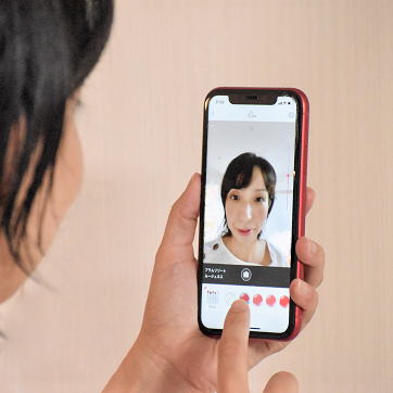 体験レポ メイクの色選びに困ったら バーチャルメイクがお役立ち スマホで無料体験してみました Editor S View 読み物 日々をここちよく 化粧品 スキンケア 基礎化粧品の通販 オルビス公式オンラインショップ